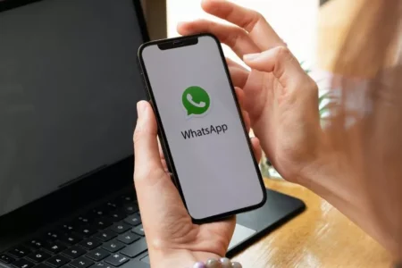 How to transfer WhatsApp chats from Android phone to iPhone
